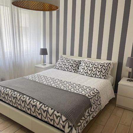 Bed and Breakfast Bernini 20 Neapel Exterior foto