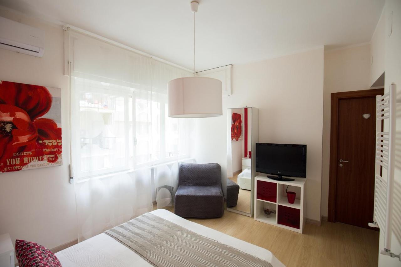 Bed and Breakfast Bernini 20 Neapel Exterior foto