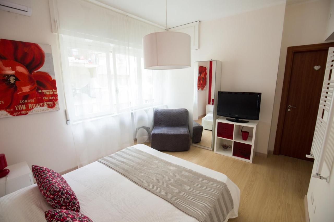 Bed and Breakfast Bernini 20 Neapel Exterior foto
