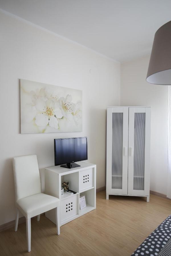 Bed and Breakfast Bernini 20 Neapel Exterior foto